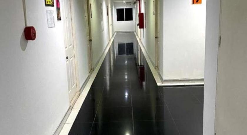 The Most Hotel Районг Екстериор снимка